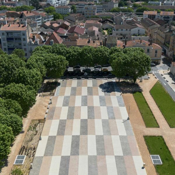 LE PROMENOIR