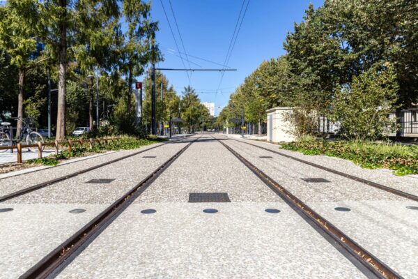 TRAM T10